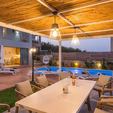 Вілла Olive Chrysi Luxury With In-room Plunge Pool Ханья (Крит)