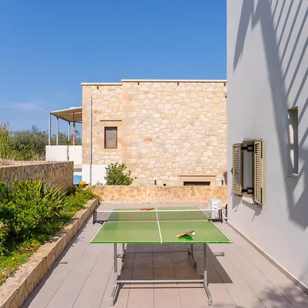 Olive Chrysi Luxury With In-room Plunge Pool فيلة خانيا